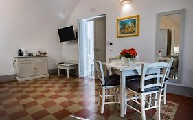 Le Finestre Su Porta Carrese - Luxury Rooms